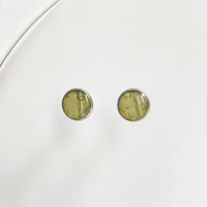 Sztyfty - zielony liść w srebrnej ramce