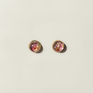 sztyfty z różowo-fioletowymi zbiorami