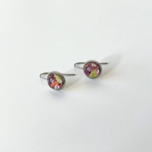 kolczyki - krótkie bigle z fioletem i zielenią