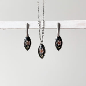 zestaw - czarny z delikatnymi, różowymi kwiatkami