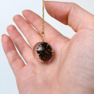 naszyjnik - kula z szyszką