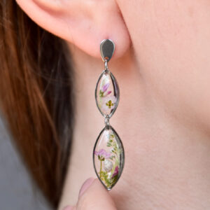 kolczyki - kształt północnego strumienia (kolekcja Przepływ z muszelkami)