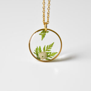 naszyjnik - krystaliczne zwierciadło (kolekcja Przepływ z muszelkami)