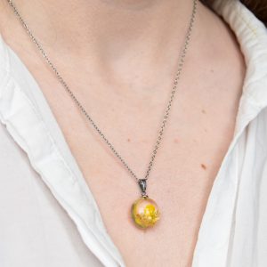 naszyjnik - cukiereczek z żółtym kwiatem