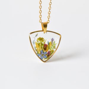 naszyjnik - tarcza z kolorową łąką